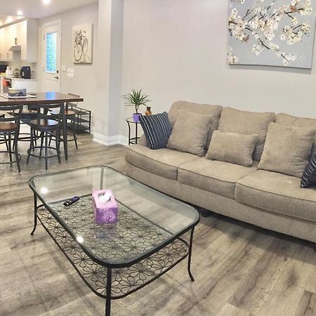Charming, Comfortable Bsmt Apartment In Pickering Exterior foto