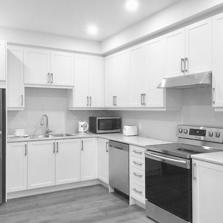 Charming, Comfortable Bsmt Apartment In Pickering Exterior foto